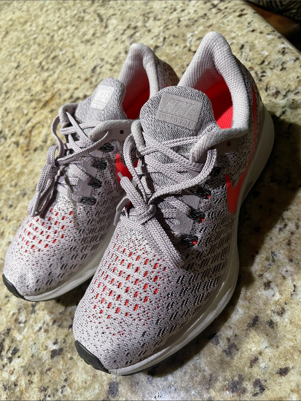 Nike Zoom Pegasus 35 - Picture 2 of 10